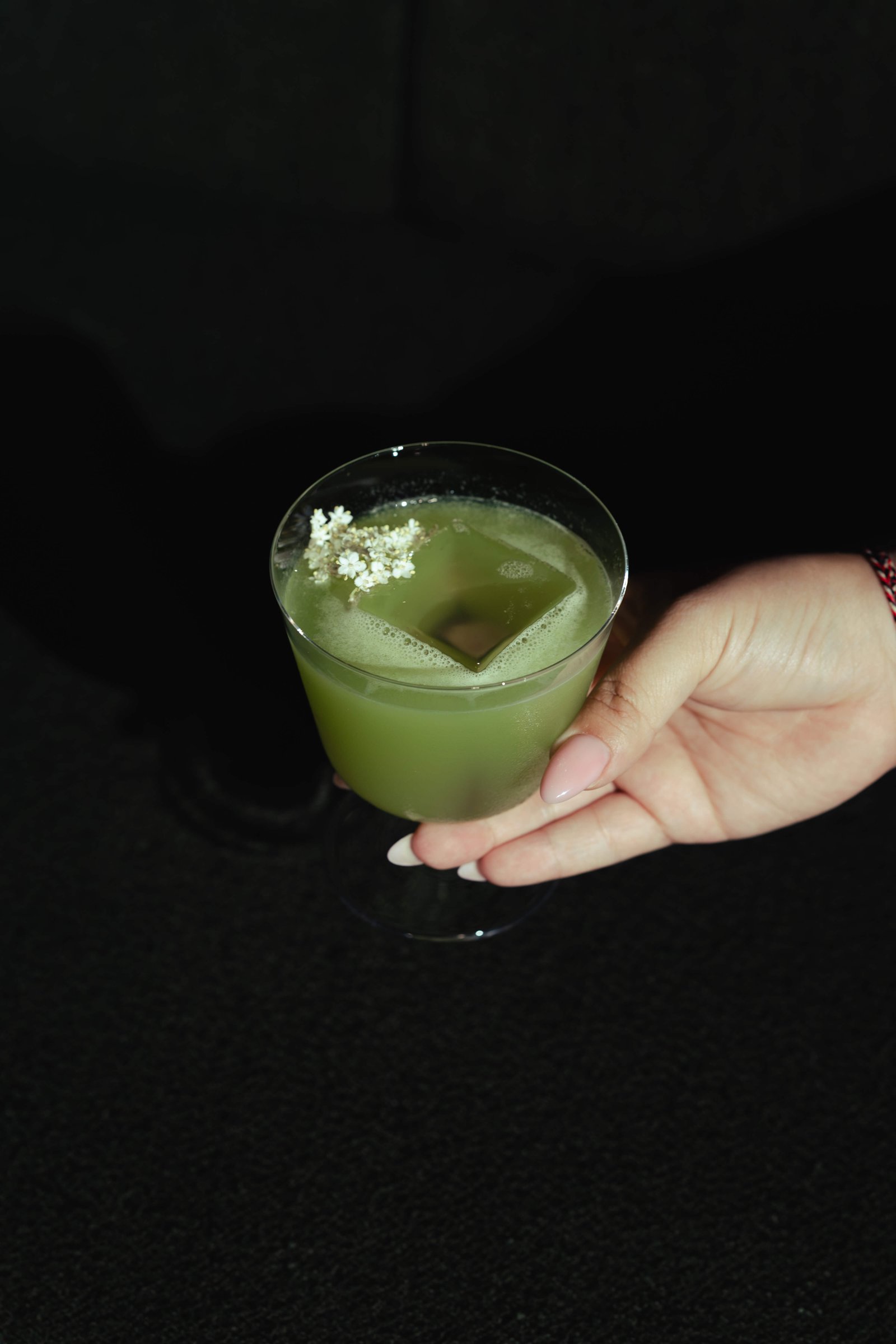 Premium cocktail with KORI artisan ice